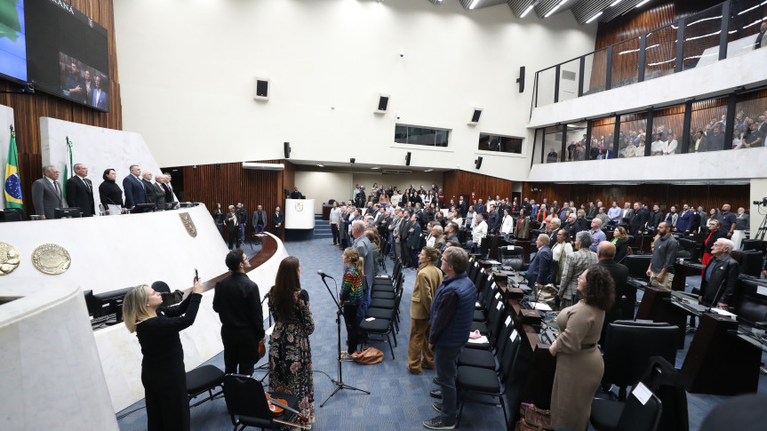Assembleia Legislativa do Paraná | ALEP | Notícias > Assembleia Legislativa celebra Dia do Comerciante e do Patrono do Comércio do Paraná