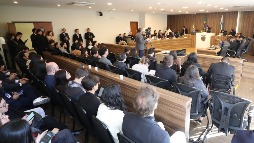 Assembleia Legislativa do Paraná | ALEP | Notícias > Comunicação PU 2025: CCJ aprova projetos que ampliam os direitos das pessoas com autismo