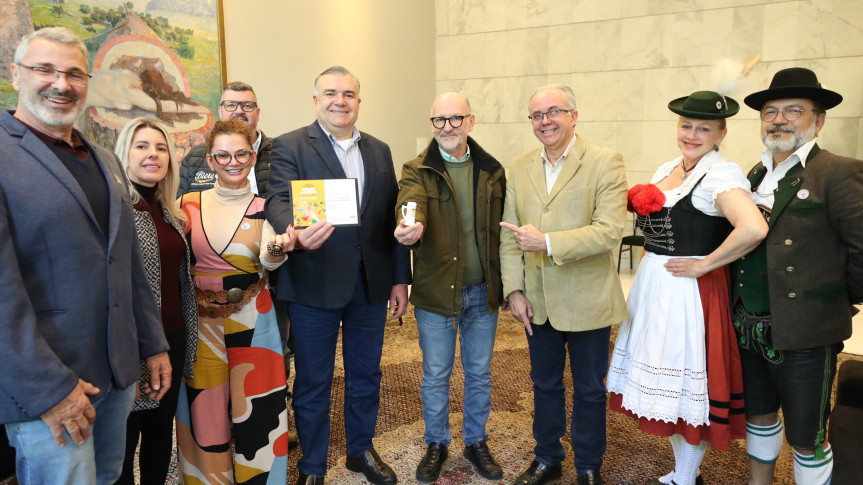Assembleia Legislativa do Paraná | ALEP | Notícias > Assembleia Legislativa sedia lançamento do 13º Festival de Inverno do Centro Histórico de Curitiba