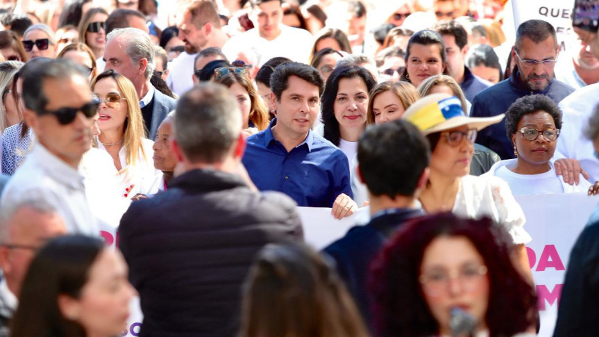 Assembleia Legislativa do Paraná | ALEP | Notícias > 3ª Caminhada do Meio-Dia contra o Feminicídio mobiliza parlamentares em todo o estado