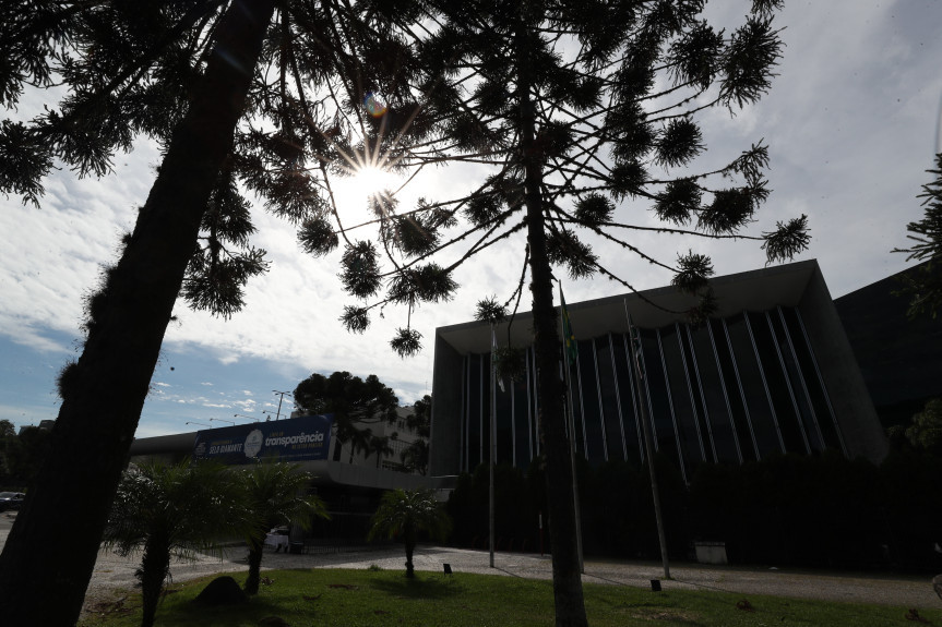 Assembleia Legislativa do Paraná | ALEP | Notícias > Parlamento Universitário e audiências movimentam agenda em semana de recesso parlamentar
