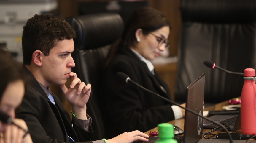 Assembleia Legislativa do Paraná | ALEP | Notícias > Participantes do Parlamento Universitário compartilham primeiras impressões da simulação e se preparam para as sessões plenárias