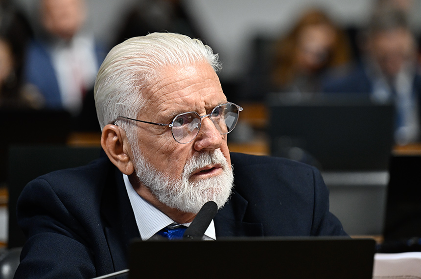 À bancada, em pronunciamento, relator da MSF 33/2025, senador Jaques Wagner (PT-BA).