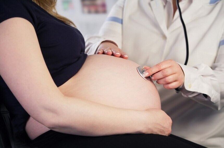 CAS debate semana de conscientização sobre os cuidados com grávidas e mães — Senado Notícias