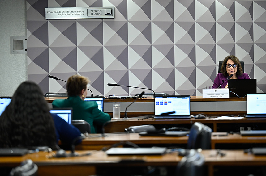 Em pronunciamento, à bancada, relatora do PL 3.427/2023, senadora Tereza Cristina (PP-MS).