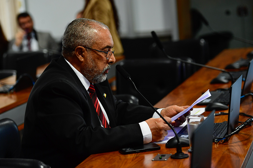 Em pronunciamento, à bancada, relator do PL 3.664/2024, senador Paulo Paim (PT-RS).