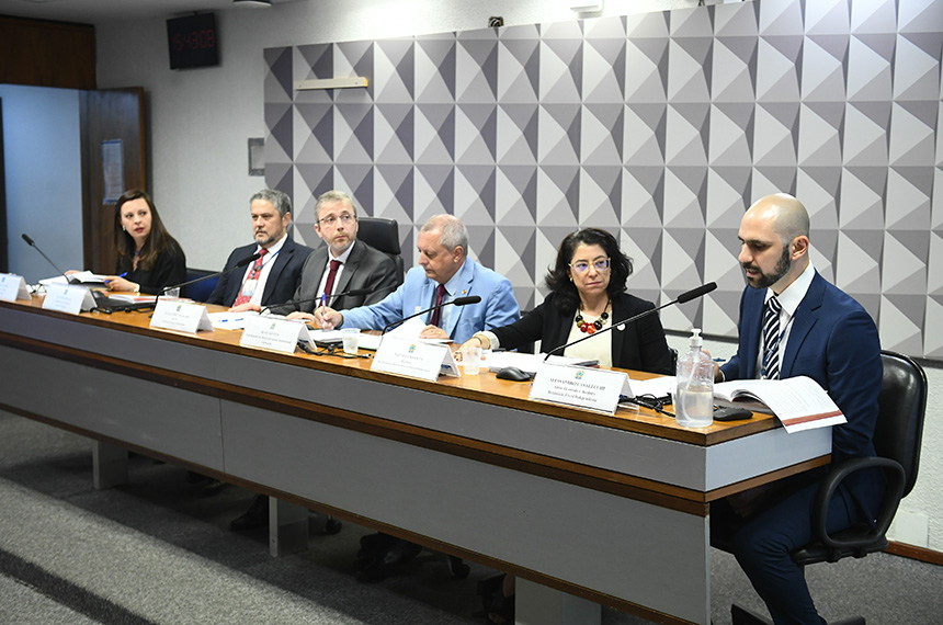 IFI lança estudo com alerta sobre subfinanciamento e espaço fiscal do SUS — Senado Notícias