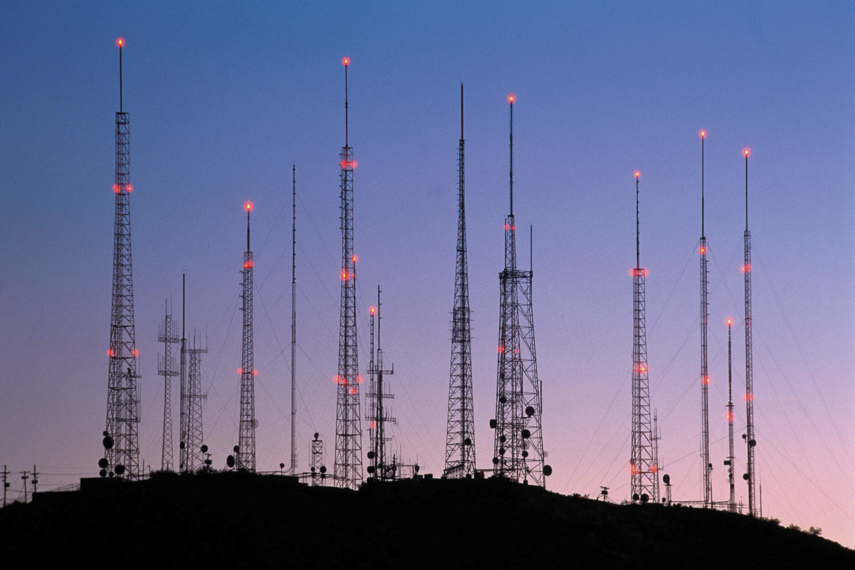 Lula sanciona com vetos simplificação de outorga para emissoras de rádio e TV — Senado Notícias