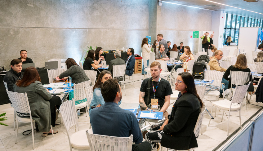 Pequenos negócios têm acesso a linhas de crédito especiais durante a Feira do Empreendedor, em Maringá | ASN Paraná