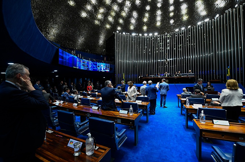 Plenário aprova protocolo da OIT contra trabalho forçado; texto vai a promulgação — Senado Notícias