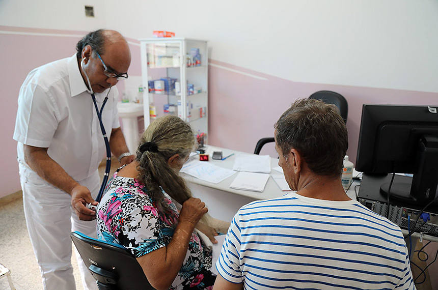 Projeto cria metas de desempenho em atendimento de pacientes no SUS — Senado Notícias