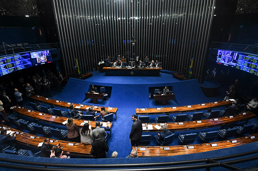 Senado aprova em primeiro turno nova regra para precatórios — Senado Notícias
