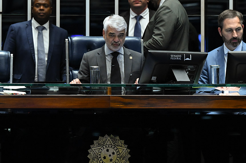 Senado conclui votação da PEC que define a educação como vetor para o progresso — Senado Notícias