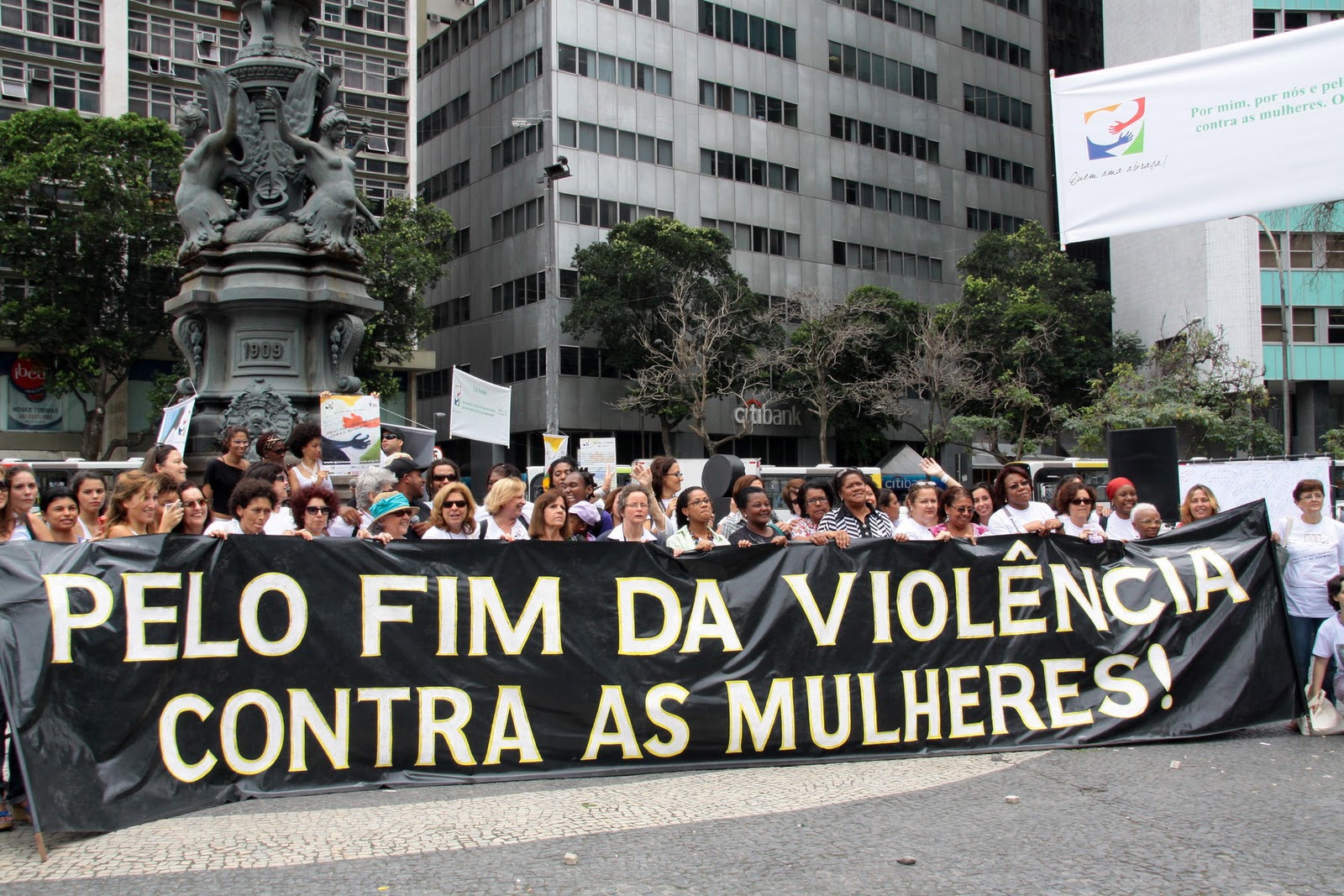 Senado tem novos projetos de proteção à mulher — Senado Notícias