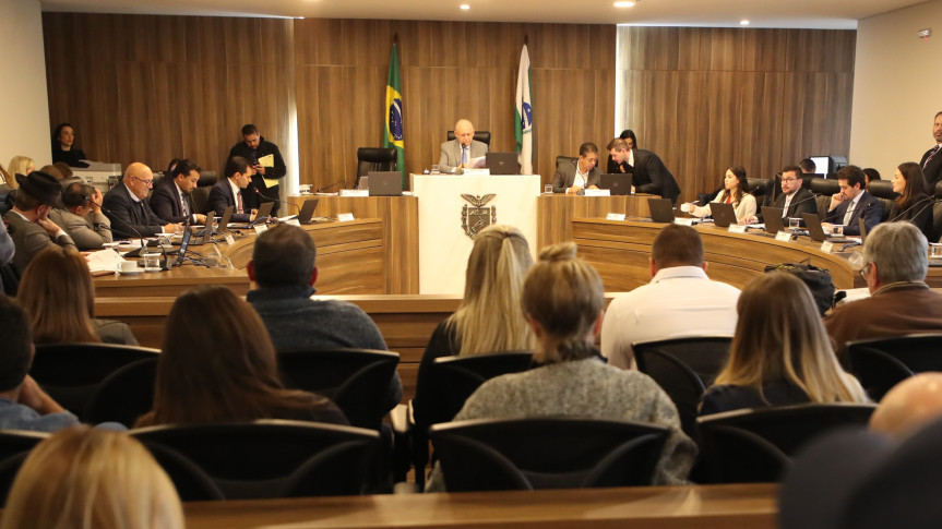 Assembleia Legislativa do Paraná | ALEP | Notícias > CCJ inicia debate das emendas apresentadas ao Código de Ética e Decoro Parlamentar da Assembleia