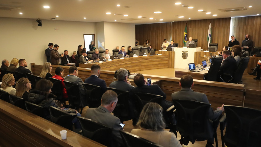 Assembleia Legislativa do Paraná | ALEP | Notícias > CCJ aprova emendas ao projeto que cria a política de naming rights e aproveitamento de espaços públicos