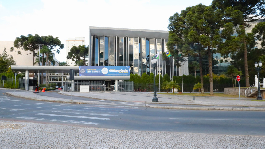 Assembleia Legislativa do Paraná | ALEP | Notícias > Semana na Assembleia terá debate e curso sobre inclusão, mutirão de doação eletrônica de órgãos e interiorização