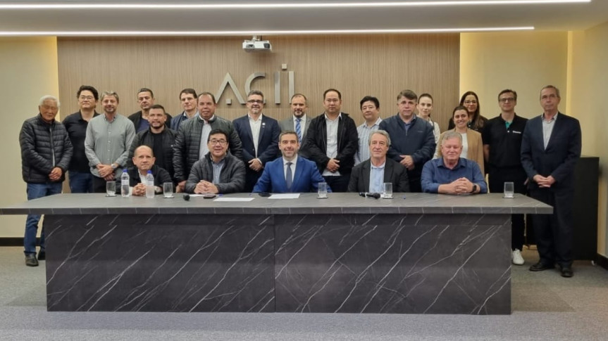 Assembleia Legislativa do Paraná | ALEP | Notícias > Criação do Código do Empreendedor do Paraná é debatida com empresários, lideranças e entidades representativas de Londrina