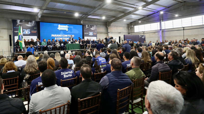Assembleia Legislativa do Paraná | ALEP | Notícias > Lideranças de Castro e Região apresentam demandas prioritárias durante a 25ª Sessão Especial da Assembleia Itinerante