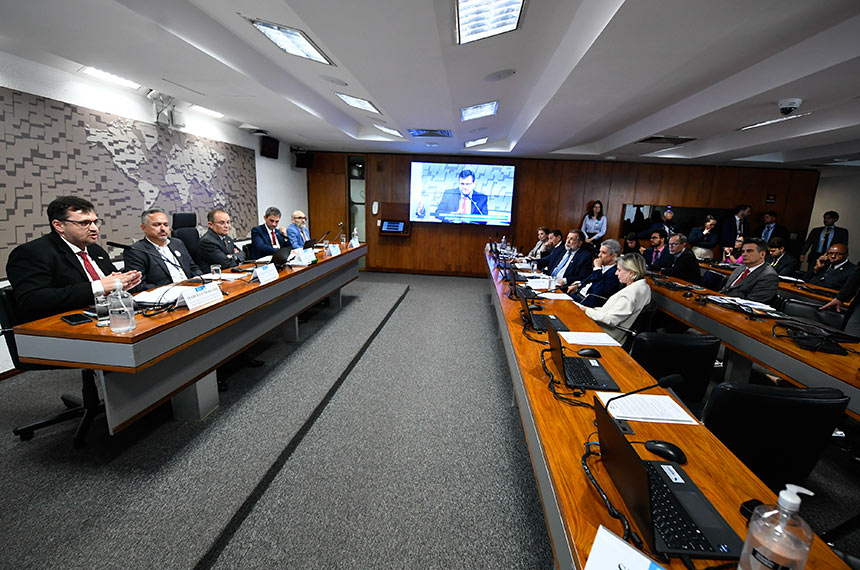 Brasil espera combater mudanças climáticas de forma equilibrada e viável, dizem especialistas — Senado Notícias