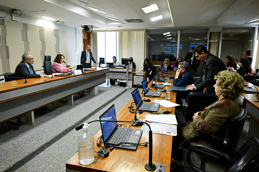 CDH aprova anulação de decreto sobre poder de polícia da Funai — Senado Notícias