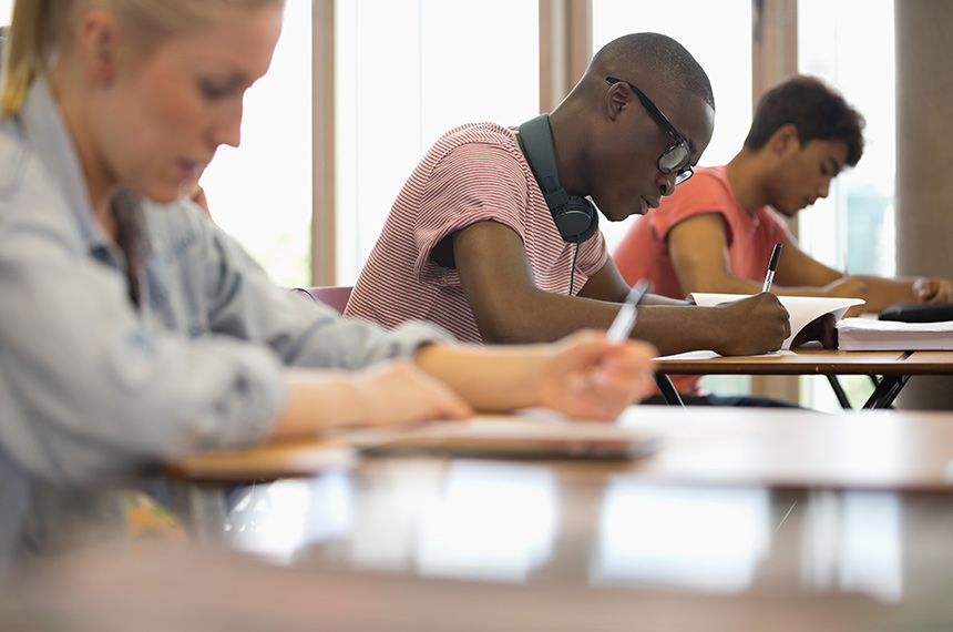 CE vota acesso gratuito de estudantes a informações pessoais em escolas — Senado Notícias