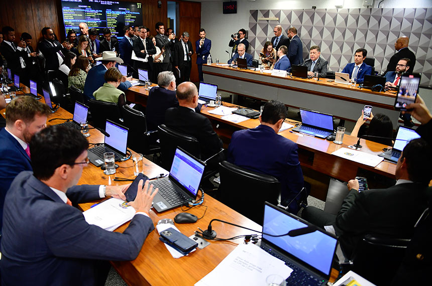 CPMI vota convocações de ex-ministros e ex-presidentes do INSS — Senado Notícias
