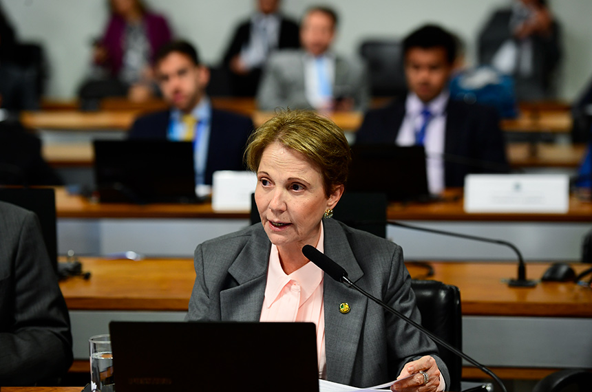 À bancada, em pronunciamento, senadora Tereza Cristina (PP-MS).