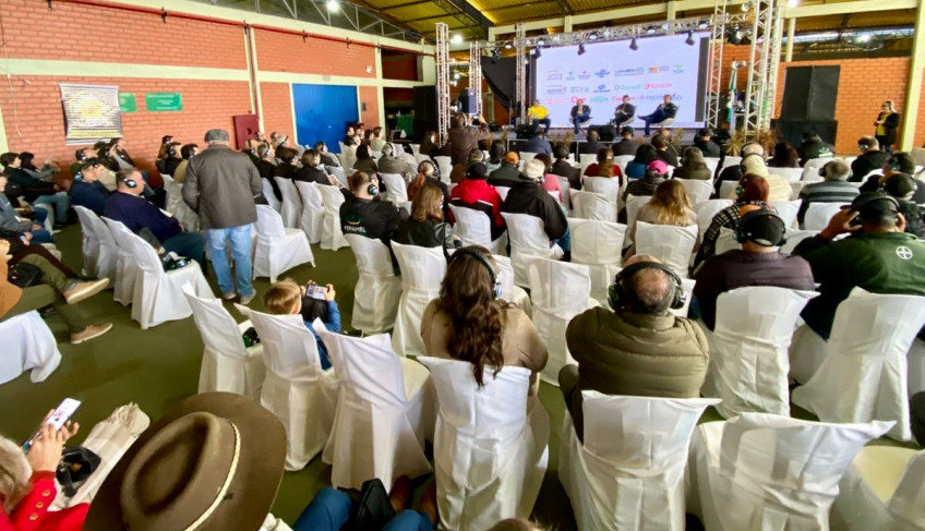 Do campo à mesa: Apiguassu potencializa a apicultura regional e atrai mais de 600 participantes | ASN Paraná