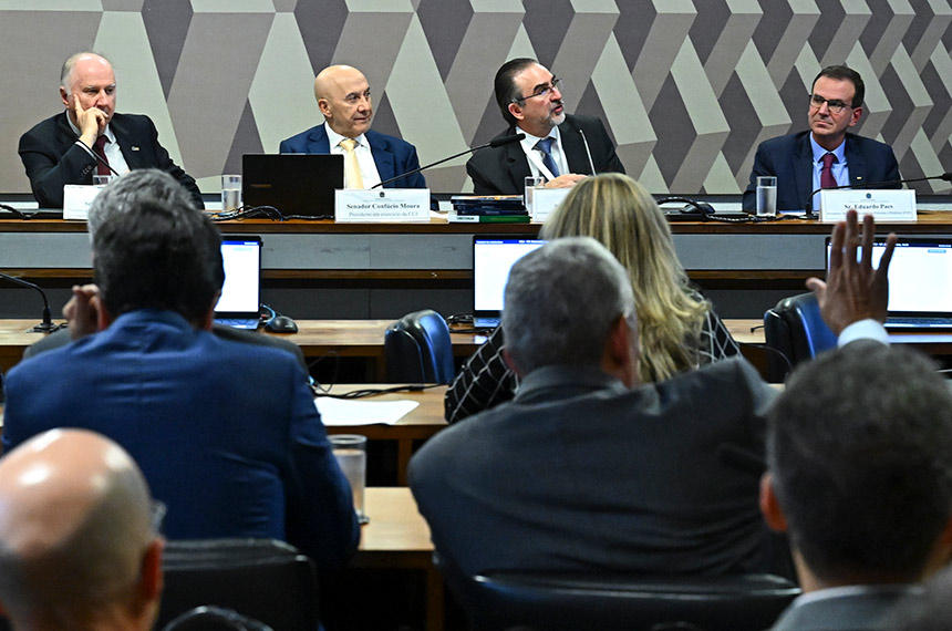 Impasse entre associações de municípios atrasa criação do Comitê Gestor do IBS — Senado Notícias