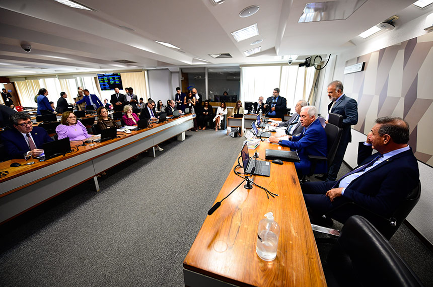 Indicações para CNMP e CNJ são lidas na CCJ; sabatinas serão na semana que vem — Senado Notícias