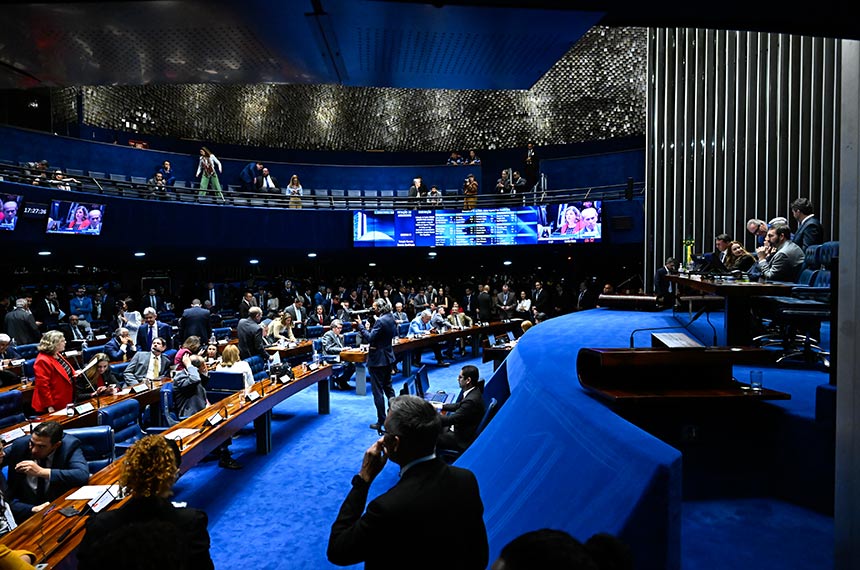 Plenário confirma indicação de Verônica Sterman para o STM — Senado Notícias