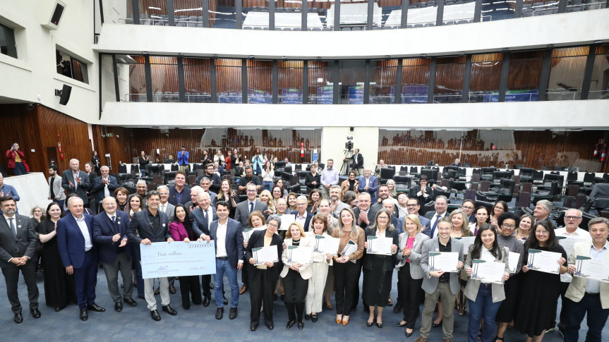 Assembleia Legislativa do Paraná | ALEP | Notícias > Assembleia dedica R$ 20 milhões do seu orçamento para a construção do HCzinho, que terá atendimento infantil 100% SUS no Paraná