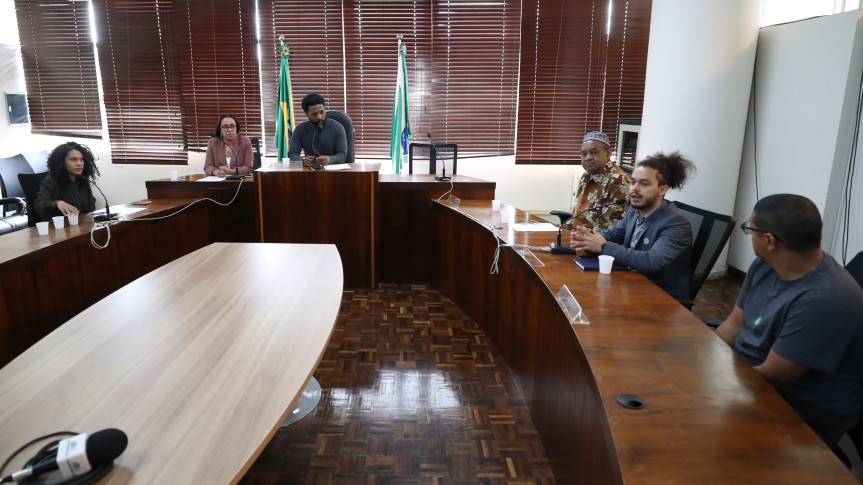 Assembleia Legislativa do Paraná | ALEP | Notícias > Comissão de Igualdade Racial debate efetivação de políticas afirmativas no Paraná