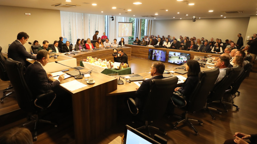 Assembleia Legislativa do Paraná | ALEP | Notícias > Assembleia debate redução do ICMS para produtos artesanais, com destaque para o queijo artesanal