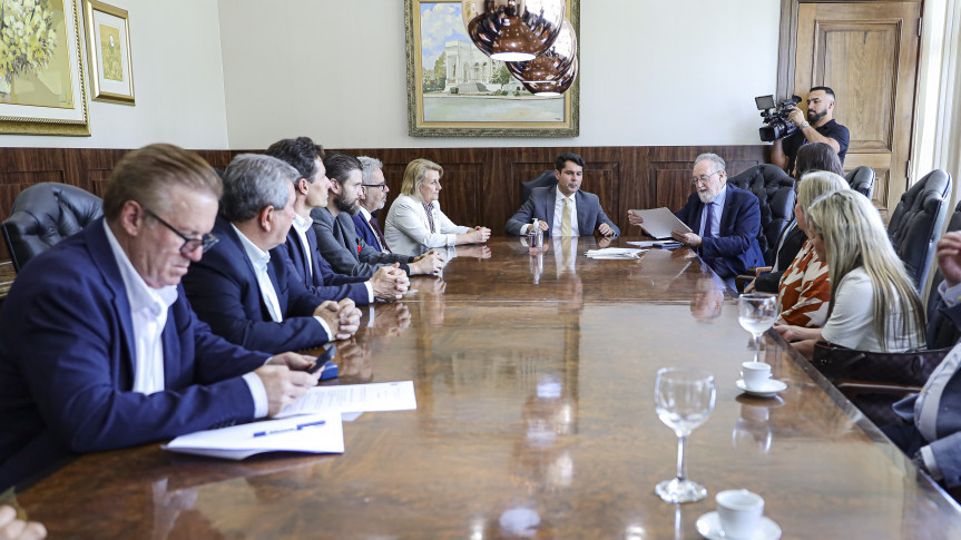 Assembleia Legislativa do Paraná | ALEP | Notícias > Assembleia Legislativa homenageia instituições exemplares em salvar vidas com transplantes de órgãos