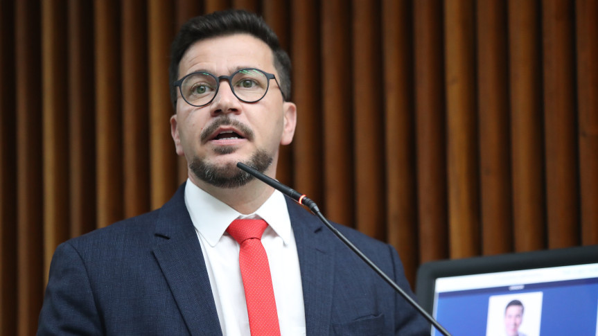Assembleia Legislativa do Paraná | ALEP | Notícias > Oposição protocola pedido no TCE-PR para retirada de sigilo do processo de privatização da Celepar