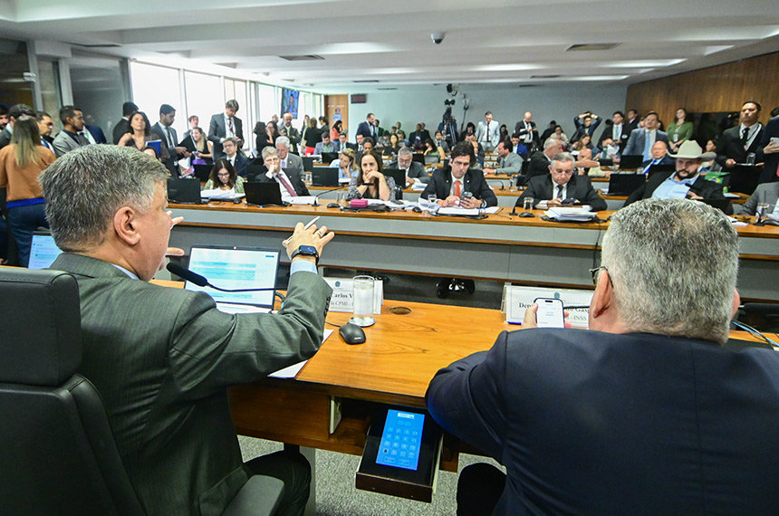 CPMI ouve ex-diretor financeiro apontado como sócio do 'Careca do INSS' — Senado Notícias