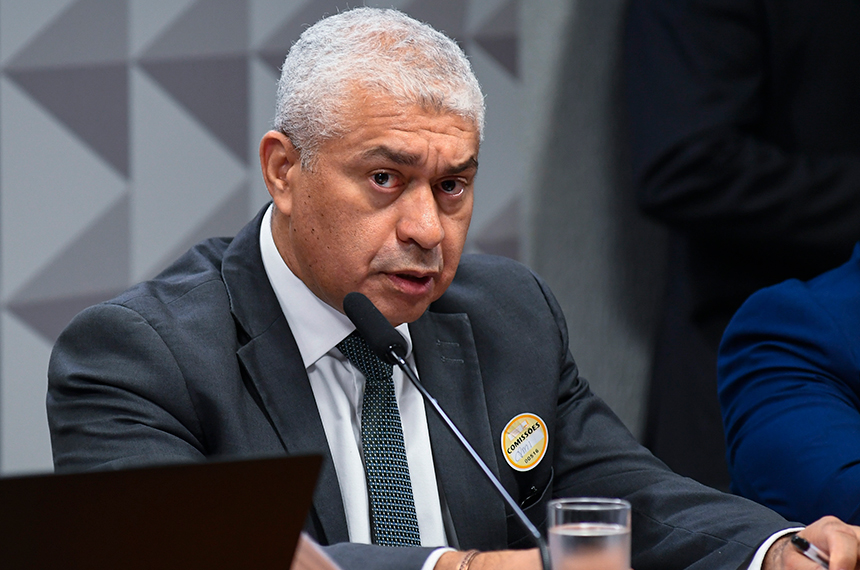 O objetivo da comissão é investigar fraudes no Instituto Nacional do Seguro Social (INSS), envolvendo descontos irregulares em benefícios de aposentados e pensionistas. A CMPI é formada por senadores e deputados, num total de 32 titulares e igual número de suplentes.