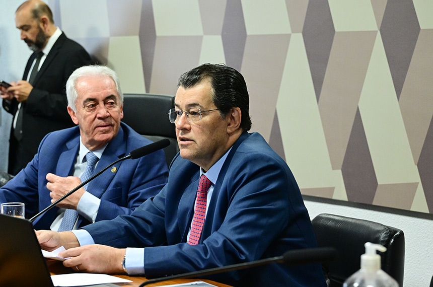 Para senadores, regulamentação da reforma tributária estimula investimentos — Senado Notícias