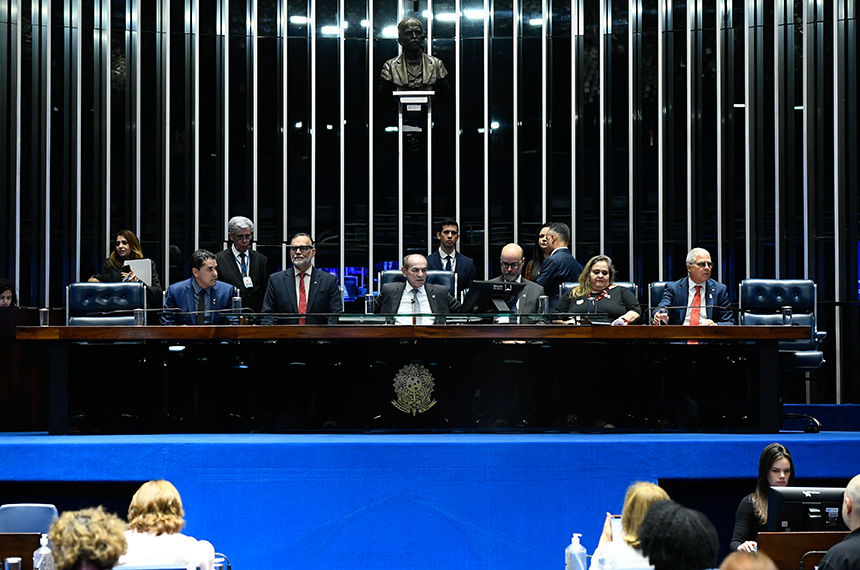 Participantes de sessão destacam papel da Fiocruz para a saúde do país — Senado Notícias