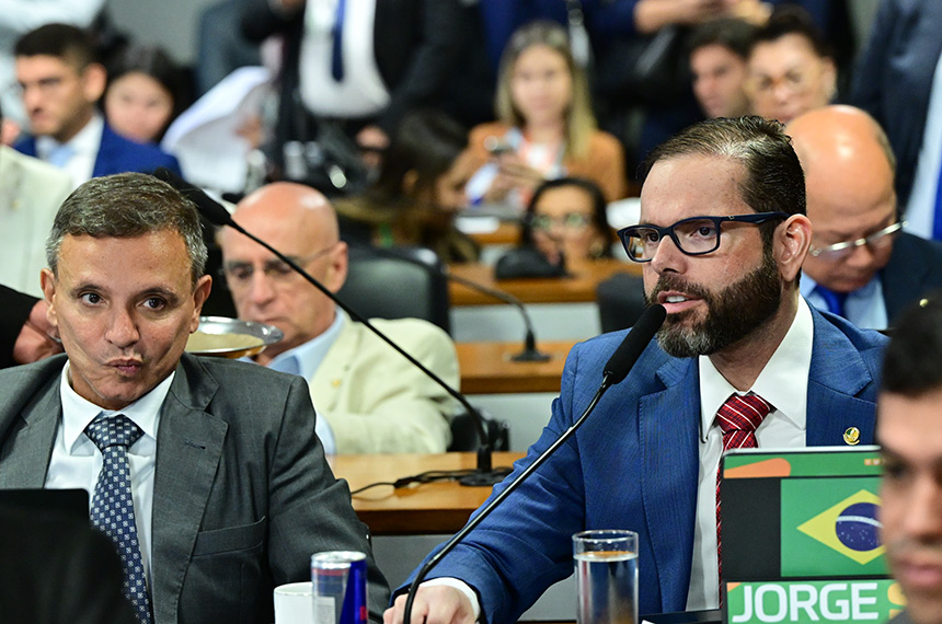 Senadores cobram acesso a visitas de investigados ao Senado — Senado Notícias