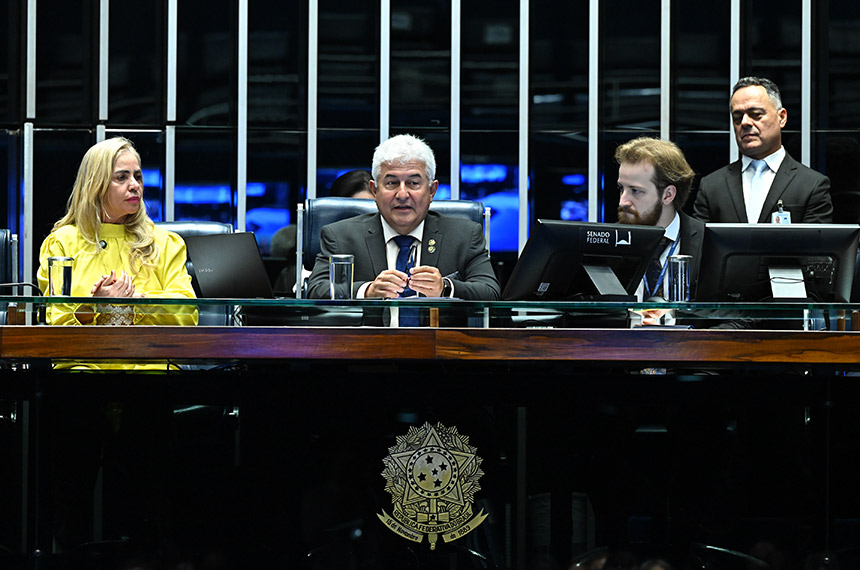 Sessão ressalta papel da ciência e da biologia para o futuro do país — Senado Notícias