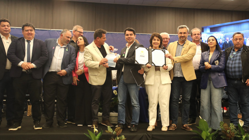 Assembleia Legislativa do Paraná | ALEP | Notícias > Assembleia Itinerante em Guarapuava recebe pedidos de ampliação do aeroporto, duplicação da BR-277 e reforma da PR-170