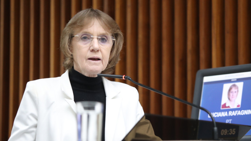 Assembleia Legislativa do Paraná | ALEP | Notícias > Deputada Luciana Rafagnin (PT) defende políticas permanentes e medidas emergenciais para enfrentar crise do leite no Paraná