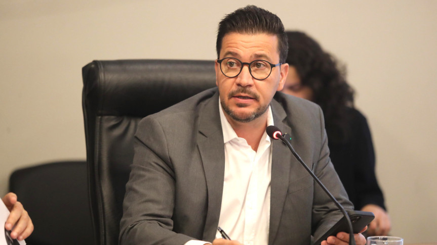 Assembleia Legislativa do Paraná | ALEP | Notícias > Em Audiência Pública, deputado Arilson Chiorato (PT) questiona possíveis irregularidades na aplicação de recursos públicos em tratamentos renais