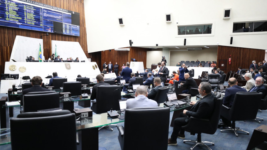 Assembleia Legislativa do Paraná | ALEP | Notícias > Ampliação do Programa Colégios Cívico-Militares para as escolas de educação em tempo integral avança na Assembleia