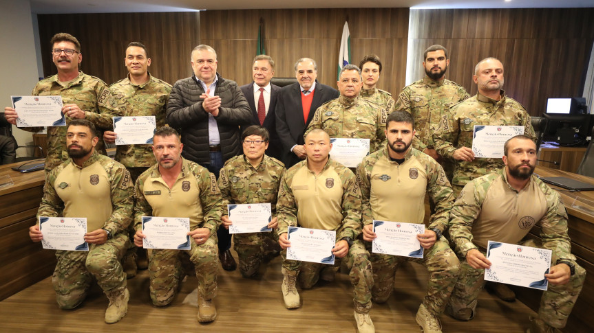 Assembleia Legislativa do Paraná | ALEP | Notícias > Grupo Tigre, unidade de elite da Polícia Civil do Paraná, é homenageado na Assembleia Legislativa
