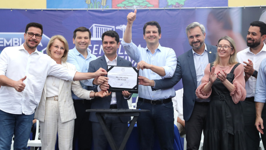 Assembleia Legislativa do Paraná | ALEP | Notícias > Repasse de R$ 6 milhões para nova unidade de saúde na Regional do Bairro Novo marca 5ª edição do Assembleia nos Bairros