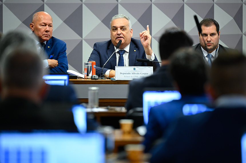 CPMI aprova 88 requerimentos e convoca ex-servidores do INSS — Senado Notícias